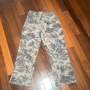 Erik Stewart Size 4 Capris